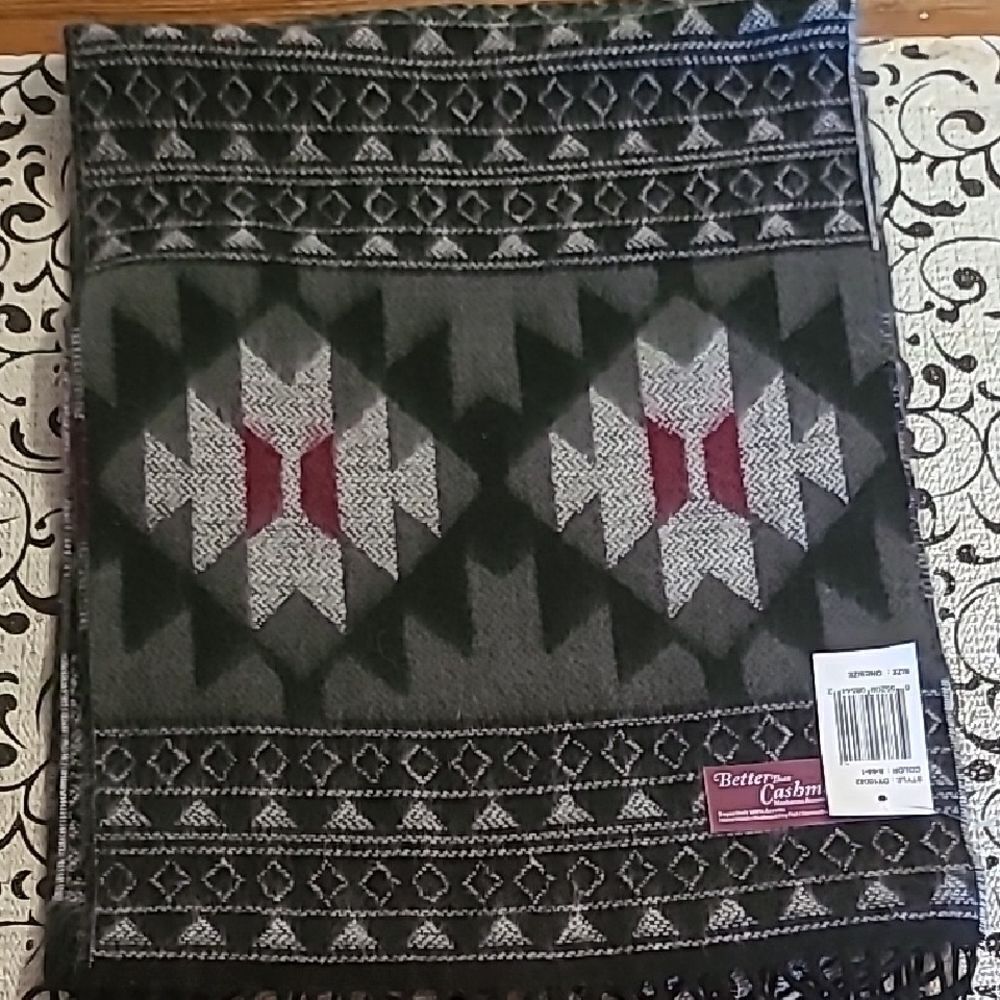Better Cashmere Geometric Pattern Scarf